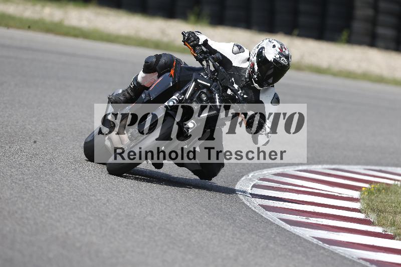 /Archiv-2025/49 26.08.2025 Cornu Master School ADR/blau-bleu/62